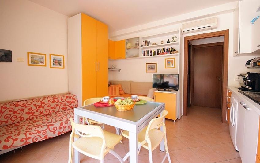 Residence Rex Lo Scoglietto Punta Ala Bagian luar foto