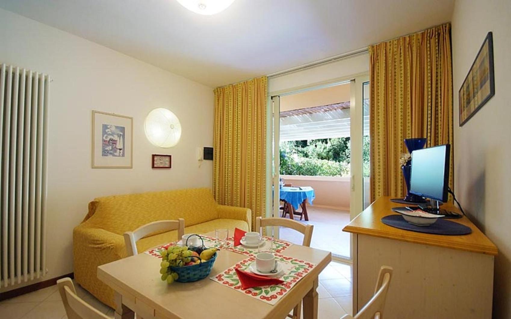 Residence Rex Lo Scoglietto Punta Ala Bagian luar foto