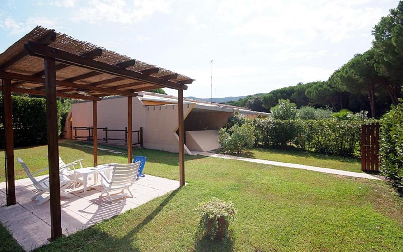 Residence Rex Lo Scoglietto Punta Ala Bagian luar foto
