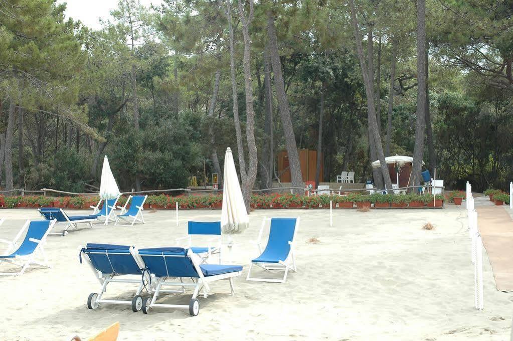 Residence Rex Lo Scoglietto Punta Ala Bagian luar foto